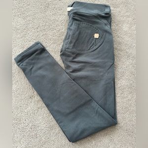 Dark grey Freddy pants